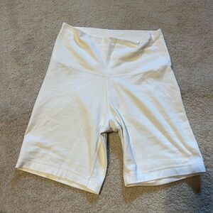 TnaBUTTER Atmosphere Hi-Rise 7" Shorts